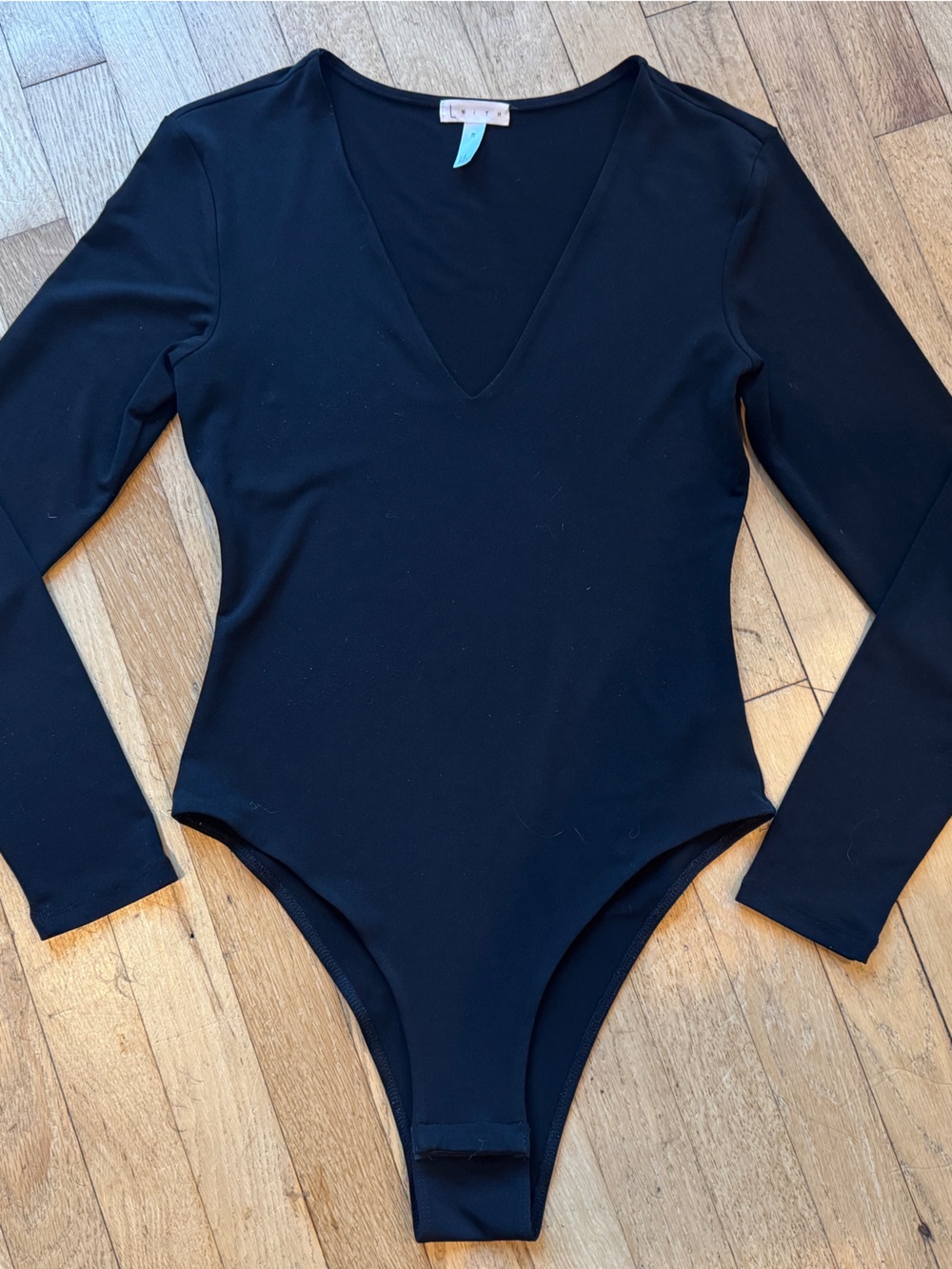 Leith Black Bodysuit Long Sleeve V Neck M GUC